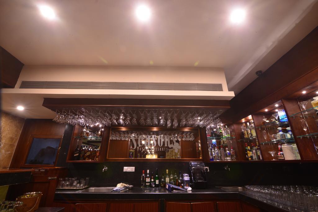 Seasons Hotel & Spa Madgao Buitenkant foto
