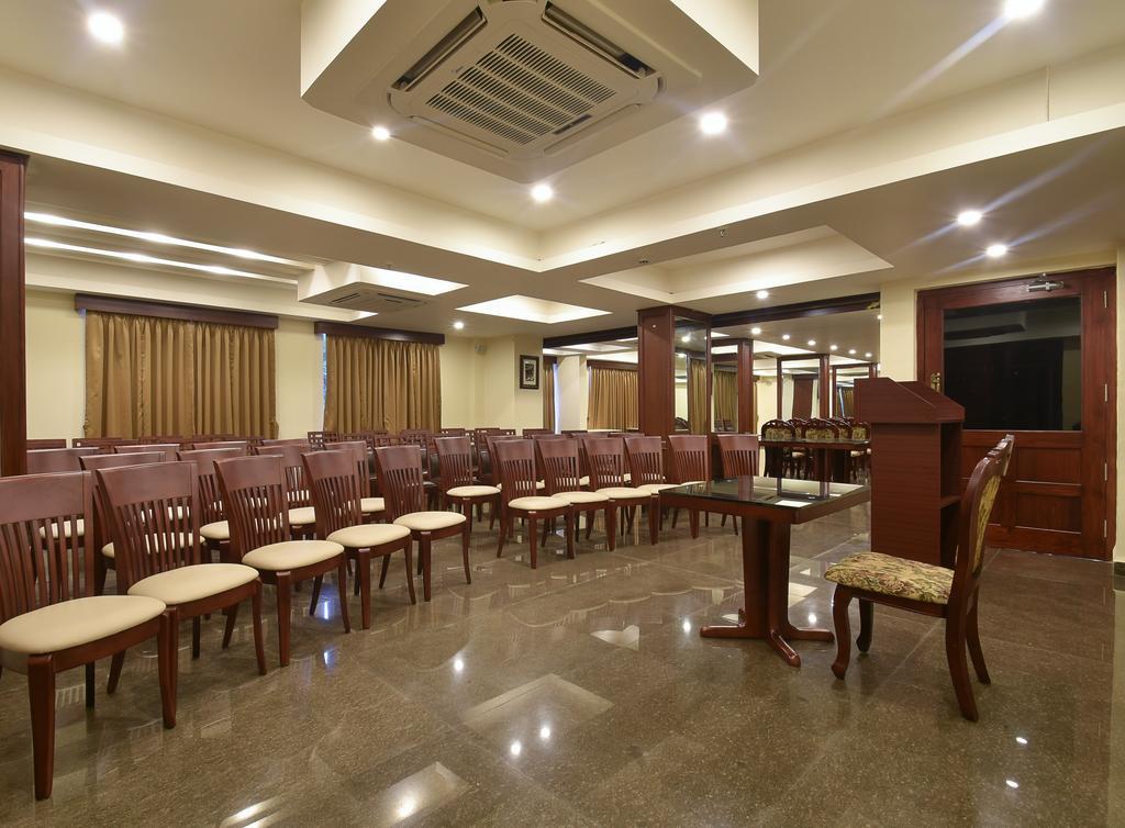 Seasons Hotel & Spa Madgao Buitenkant foto