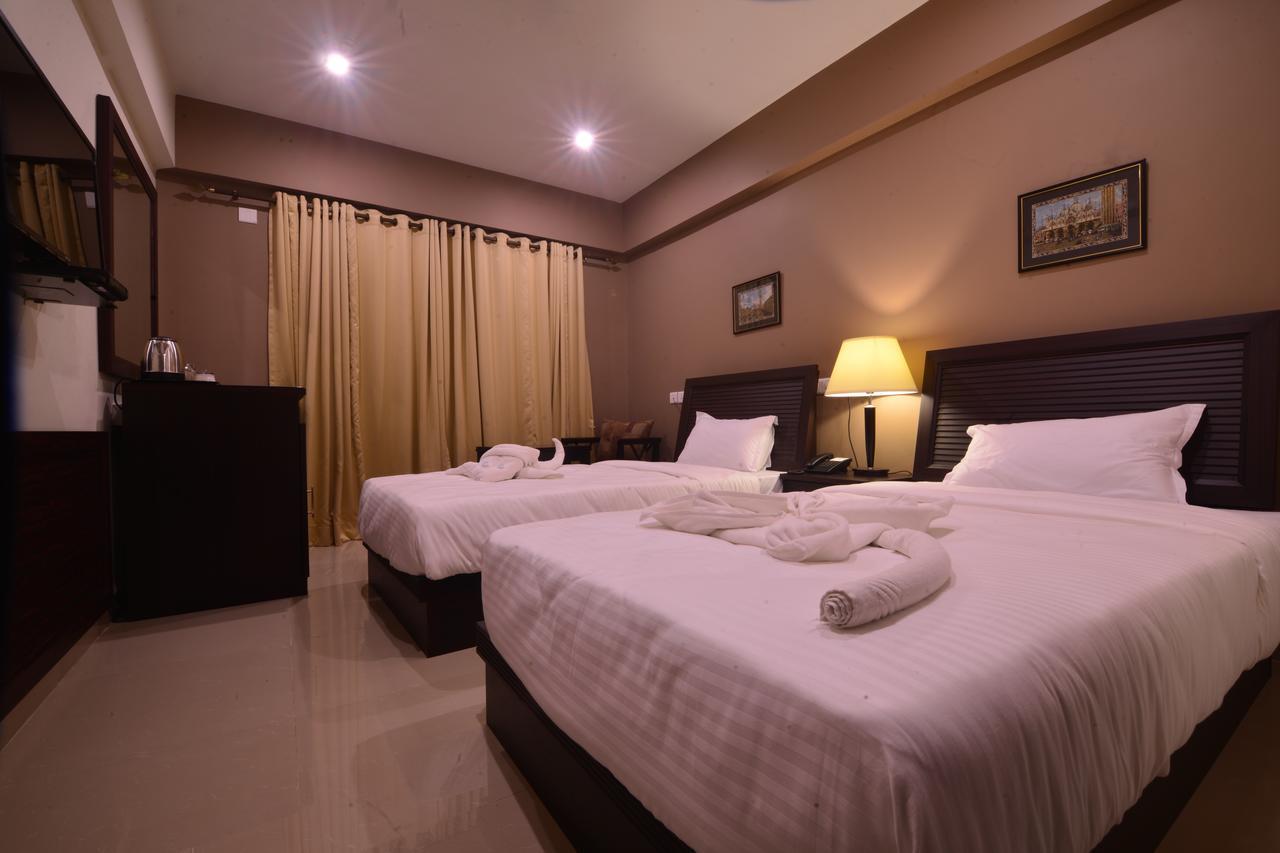 Seasons Hotel & Spa Madgao Buitenkant foto