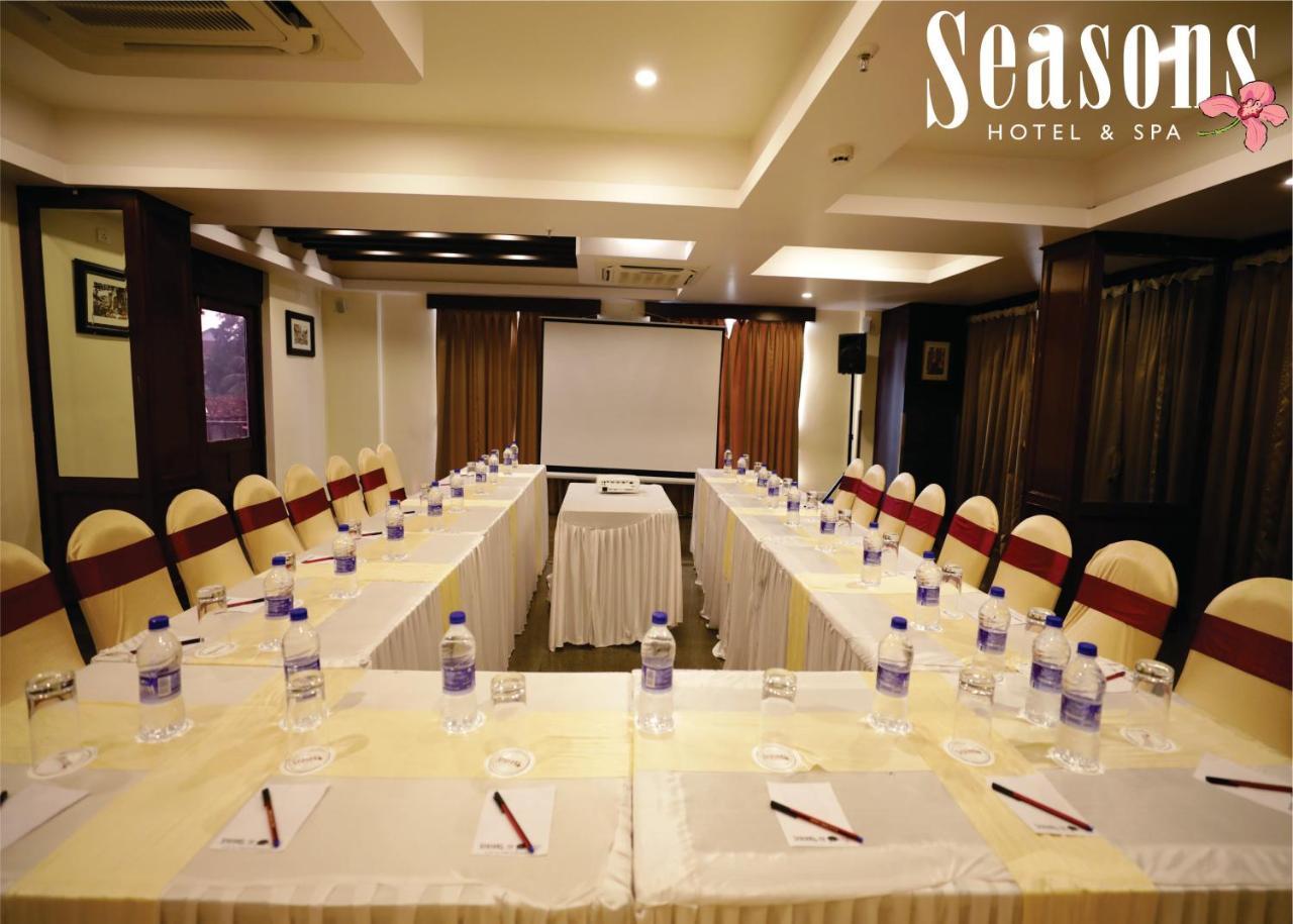 Seasons Hotel & Spa Madgao Buitenkant foto